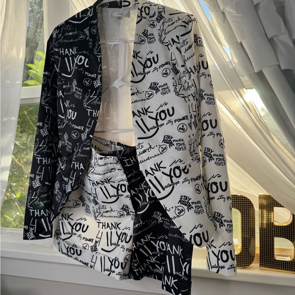 Ovi Black and White Graphic Skirt Set - Picture 2 of 5